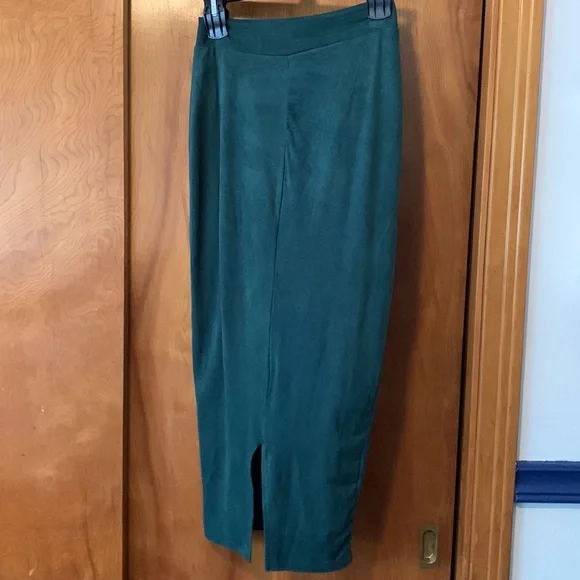 Windsor 2 piece set - Picture 5 of 12